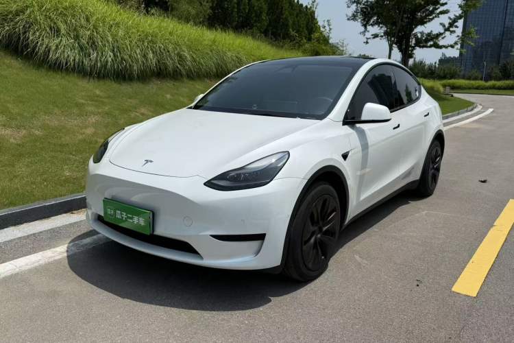 Used Tesla Model Y 2023 Rear-Wheel-Drive Version