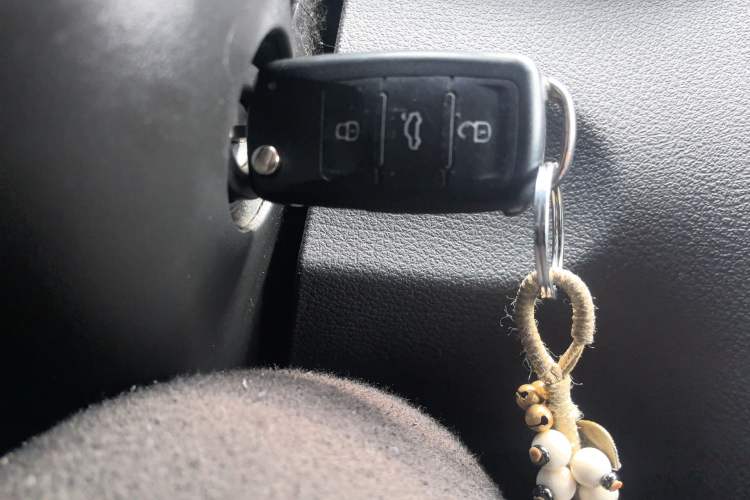 Used Volkswagen Touran 2015 1.4T Manual Fashion Edition 5-Seater Vehicle Key