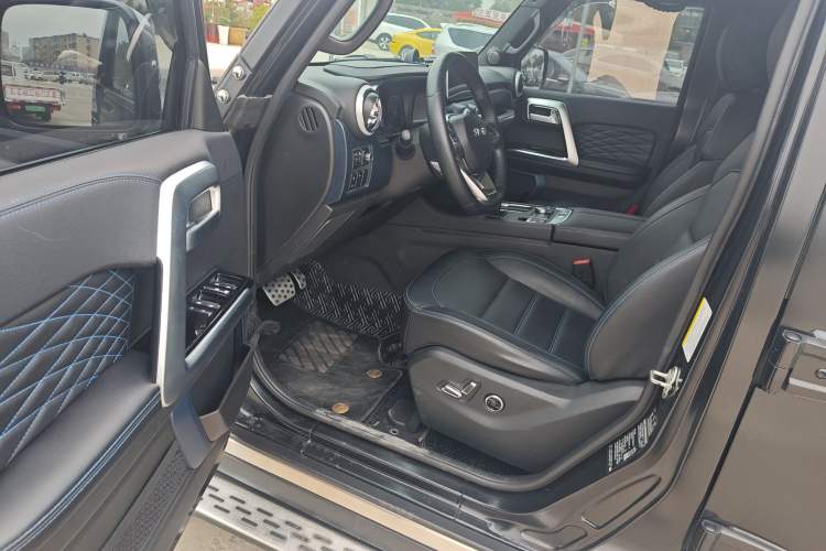 Used BAIC Off-Road BJ40 2023 2.0D Automatic Four-Wheel Drive Blade Hero Edition Adventurer Type
