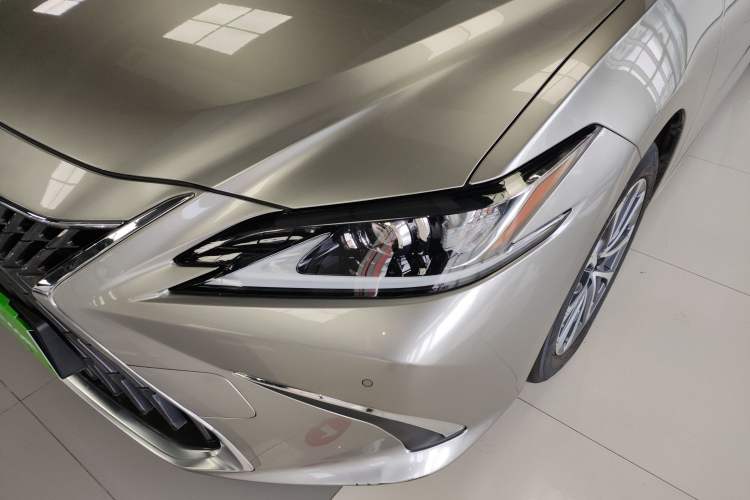Used Lexus ES 2022 200 Excellence Edition
