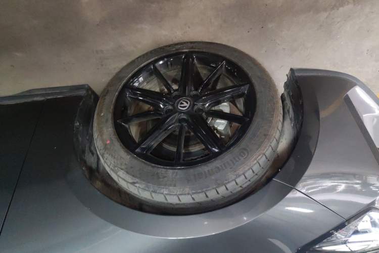 Used CHANGAN UNI-V 2023 1.5T Prestige Model
