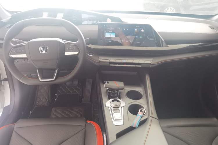 Used CHANGAN UNI-V 2023 1.5T Premium Model
