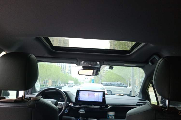 Used Toyota SIENNA 2021 2.5L Hybrid Ultimate Edition