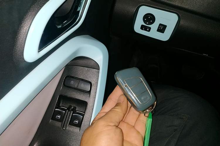 Used Chery Little Ant 2021 200 000-Yuan Ant Fan Edition Oxygen Version Lithium-Ion Battery 301 km