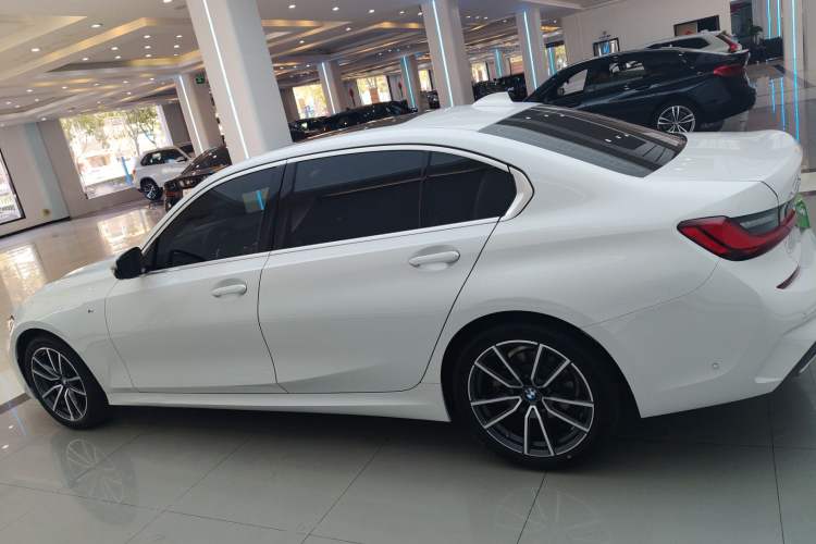 Used BMW 3 Series 2022 Updated 325Li M Sport Package