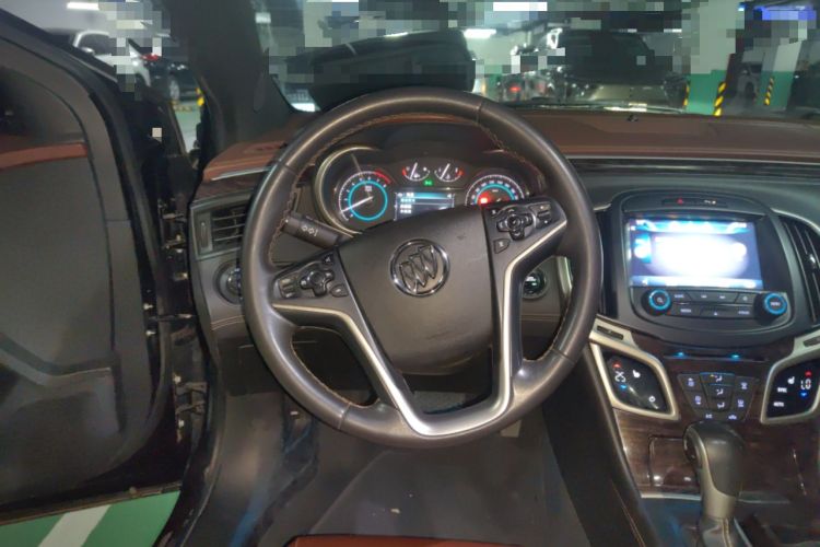 Used Buick LaCrosse 2013 2.4L SIDI Luxury Comfort Edition Steering Wheel