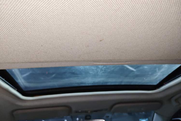 Used Soueast V5 Lingzhi 2015 Plus 1.5L Manual Smart Edition Headliner