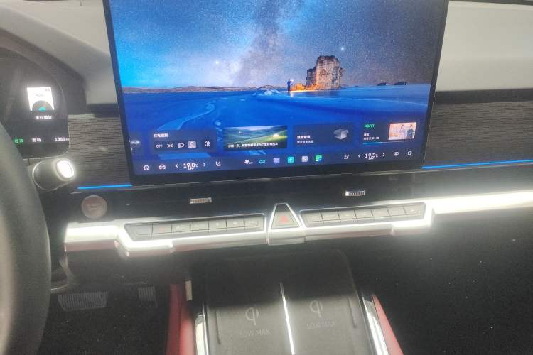 Used Tank 400 New Energy 2026 Model—Hi4-T Smart Enjoyment Version Audio And AC Panel