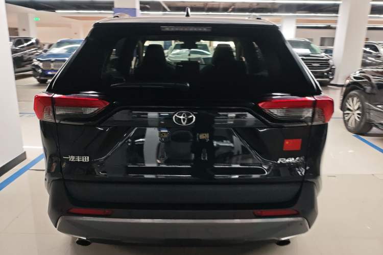 Used Toyota RAV4 2021 2.0L CVT Two-Wheel Drive Fashion PLUS Edition Rear