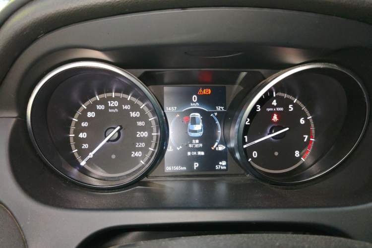 Used Land Rover Discovery Sport 2019 240 PS SE Version China V Standard