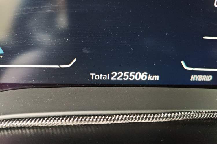 Used BMW 5 Series New Energy 2022 Second Facelift 535Le M Sport Package Odometer Close Up