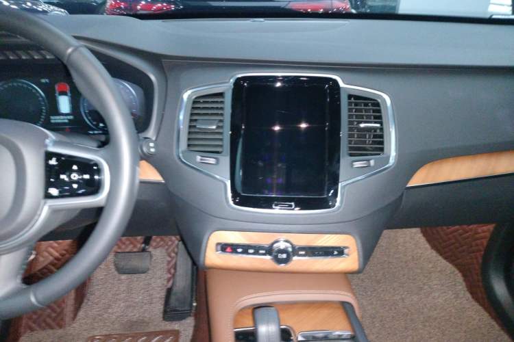 Used Volvo XC90 2021 B5 SmartDrive Luxury Edition 5-seater