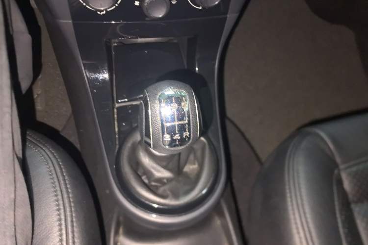 Used Citroen C-Quatre 2012 Sedan 1.6L Manual Prestige Model Gear Lever