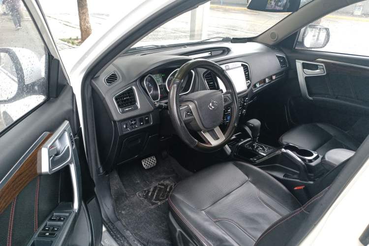 Used Geely Auto GX7 2015 Sports Edition 2.0L Automatic Prestige Model
