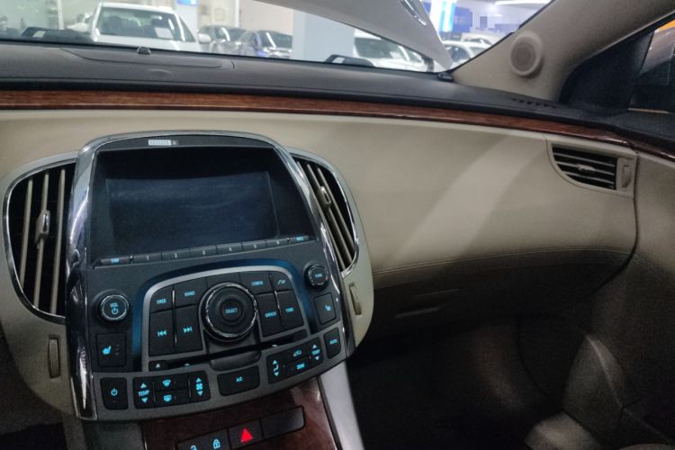 Used Buick LaCrosse 2012 2.4L SIDI Elegant Edition
