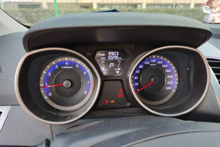 Used Hyundai Elantra (5th Generation / Langdong) 2016 1.6L Automatic Smart Version