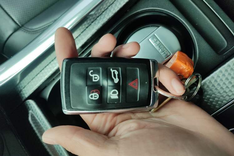 Used Land Rover Range Sport 2018 3.0 SC V6 HSE DYNAMIC Vehicle Key