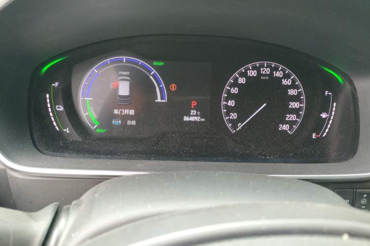 Used Honda Elysion 2022 2.0L eHEV Luxury Edition Odometer Close Up