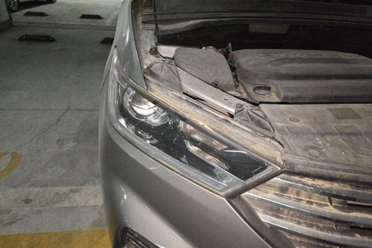 Used Baojun 360 2018 1.5L Automatic Luxury Version China V Right Front Headlight