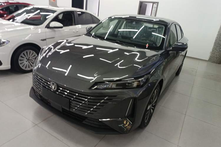 Used CHANGAN Eado PHEV 2025 Smart New Blue Whale 145KM Battleship Edition