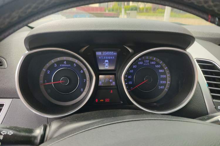 Used Hyundai Elantra (5th Generation / Langdong) 2012 1.6L Automatic Prestige Model
