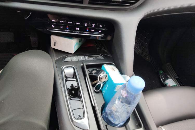 Used Buick Enclave 2020 28T Two-Wheel Drive Luxury Version Gear Lever