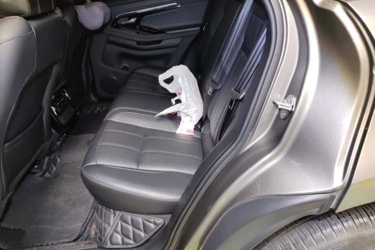 Used Land Rover Range Evoque 2021 Range Rover Velar 249 PS R-Dynamic S Performance Edition Left Rear Seat