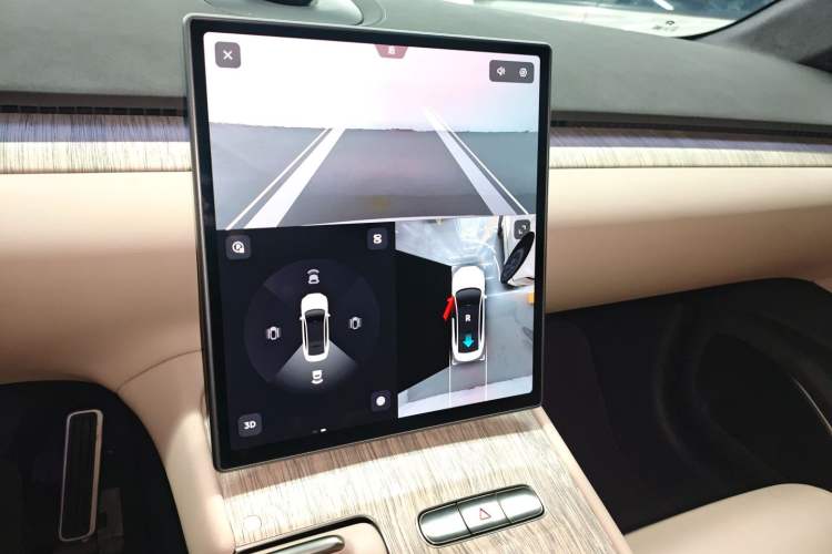 Used Nio ET7 2024 75 kWh Executive Edition
