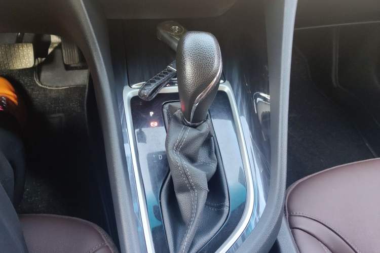 Used Buick GL6 2019 18T 6-Seater Connected Luxury Version China VI Standard