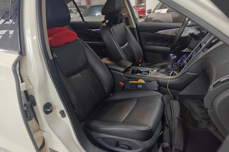 Used Infiniti Q50L 2018 2.0T Enjoyment Version China VI Standard Right Front Seat