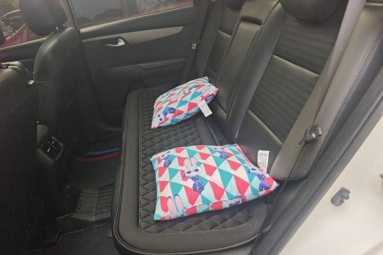 Used Kia Sportage R 2018 2.0L Automatic Smart Luxury Version China V Standard Left Rear Seat