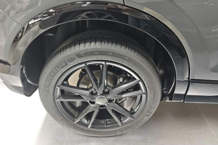 Used Audi Q2L 2021 35 TFSI Fashion Dynamic Model
