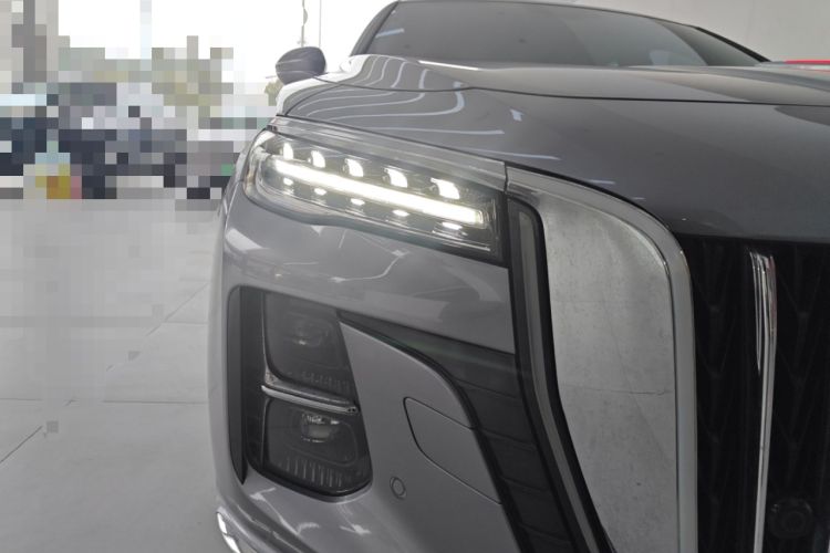 Used Hongqi H5 2023 1.5T DCT Smart Connect Flagship Edition Right Front Headlight