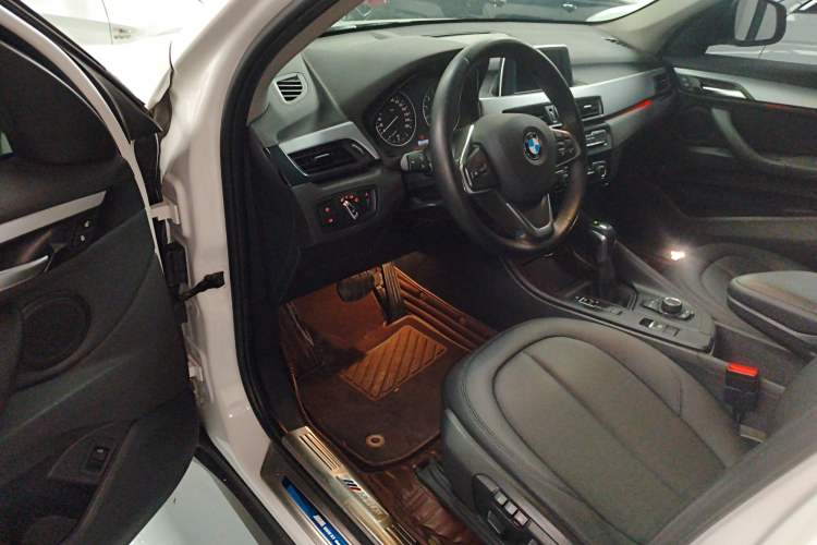 Used BMW X1 2018 sDrive20Li Leading Model