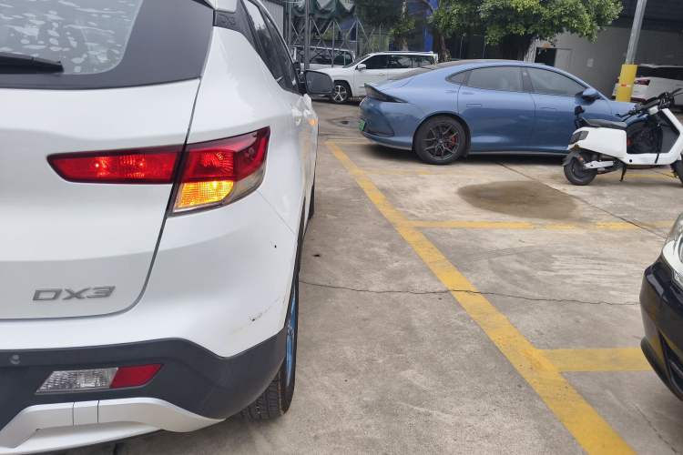 Used Soueast DX3 2018 EV400 Elite Edition