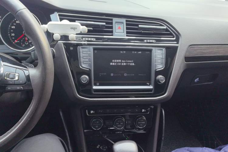 Used Volkswagen Tiguan L 2018 330TSI Automatic Two-Wheel Drive Luxury Edition