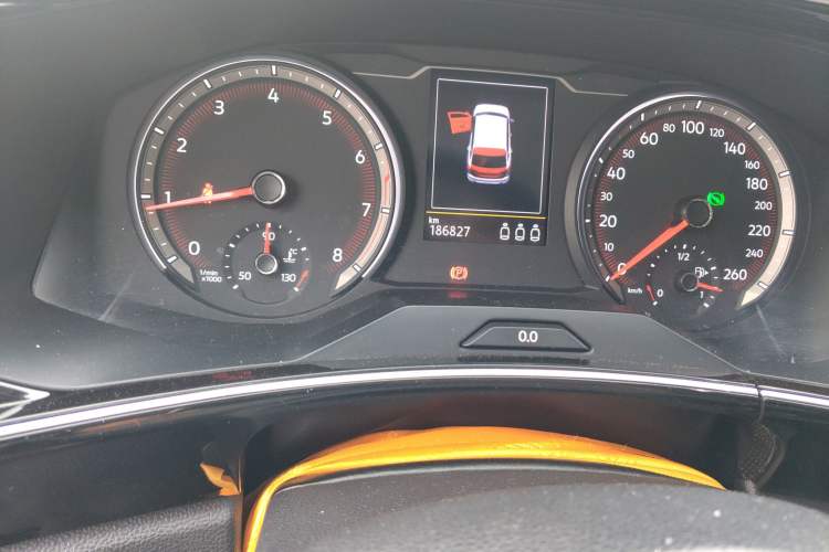 Used Volkswagen Tayron 2020 330TSI Two-Wheel Drive Luxury Smart Connectivity Version Odometer Close Up