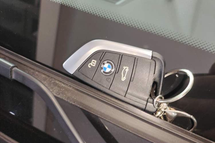 Used BMW X1 2018 sDrive18Li Luxury Model
