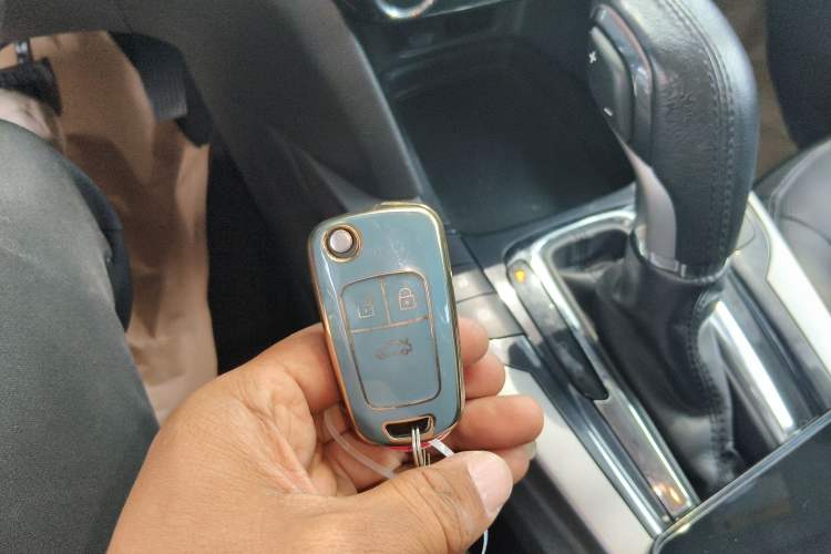 Used Chevrolet Malibu 2017 1.5T Automatic Luxury Edition Vehicle Key