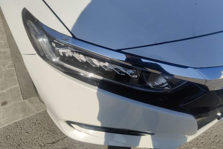 Used Honda Accord 2018 230TURBO Comfort Version National V Right Front Headlight