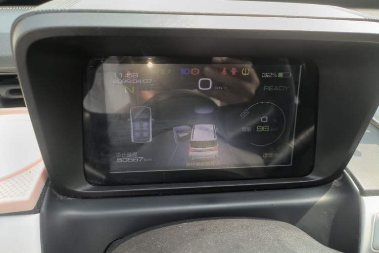 Used Wuling Hongguang MINIEV 2022 GAMEBOY 300km Enthusiast Model with Lithium Iron Phosphate Instrument Cluster