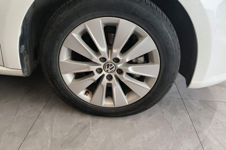 Used Volkswagen Lavida 2014 1.6L Automatic Sport Edition
