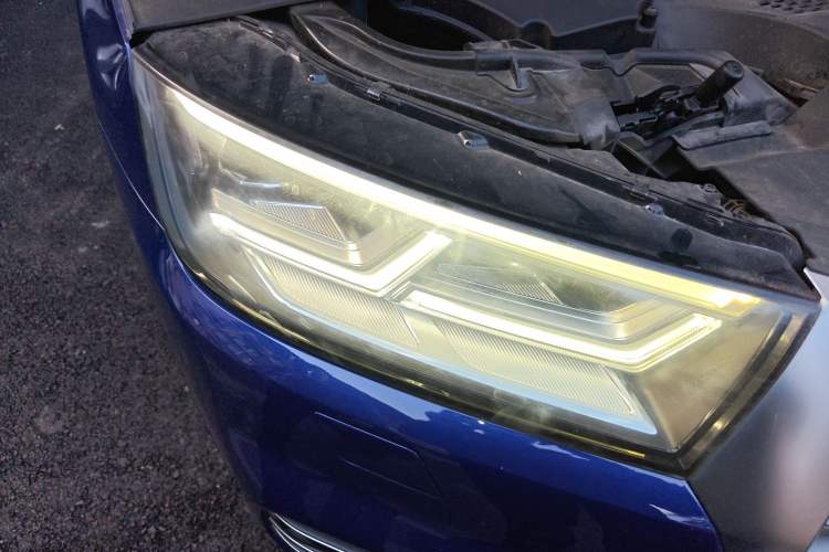 Used Audi Q5L 2020 40 TFSI Prestige Fashion Edition Right Front Headlight