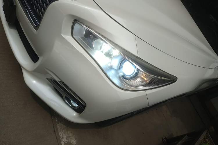 Used Infiniti Q50L 2015 2.0T Comfort Edition Left Front Headlight