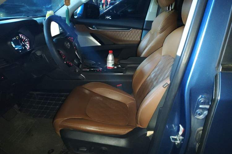 Used SAIC MAXUS D90 2017 2.0T Automatic Two-Wheel Drive Mercury
