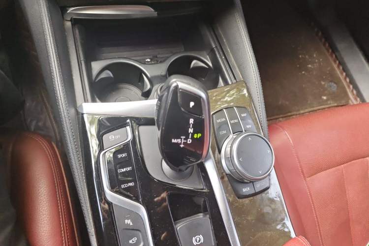 Used BMW 5 Series 2018 Restyled 530Li Luxury Edition M Sport Package