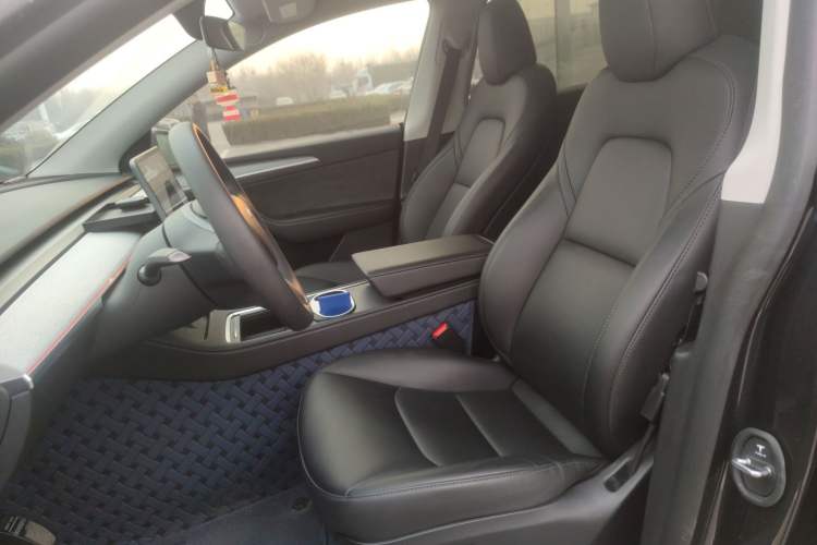 Used Tesla Model Y 2024 Rear-Wheel-Drive Version
