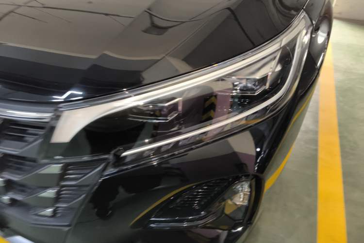 Used GAC Trumpchi GS4 2022 270T Automatic Smart Drive Technology Edition (Upgraded Version) Left Front Headlight