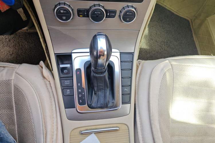 Used Volkswagen Magotan 2012 1.8TSI Luxury Model Gear Lever