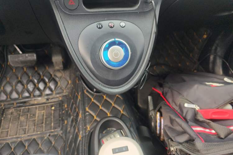 Used ORA Black Cat 2022 Updated Version 301 km Cute Pet Edition Lithium Iron Phosphate
